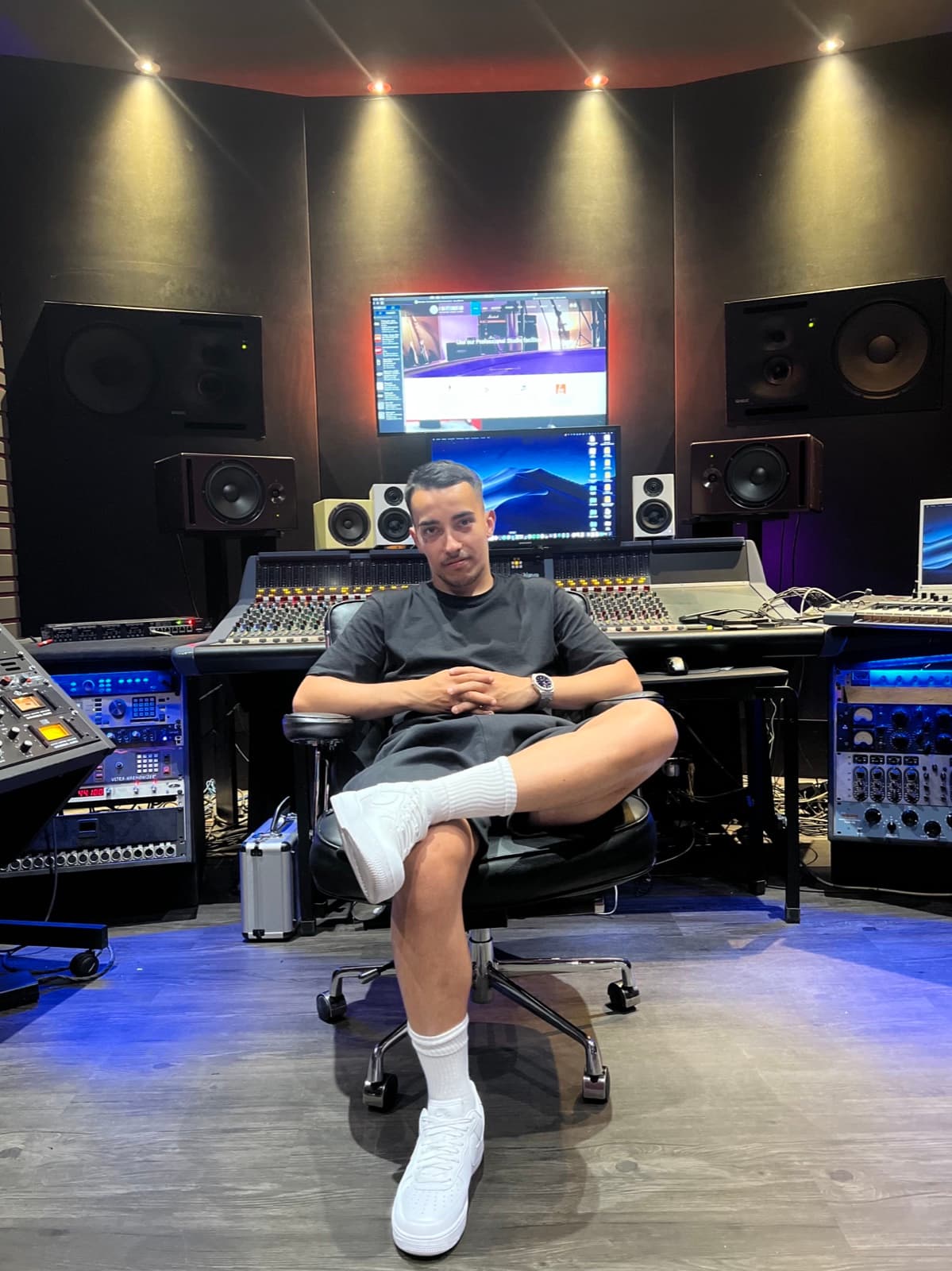 Portrait of music producer Milli